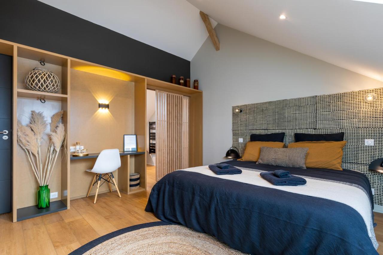La Burie Bed & Breakfast Saint-Savinien ภายนอก รูปภาพ