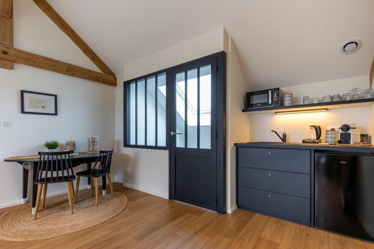 La Burie Bed & Breakfast Saint-Savinien ภายนอก รูปภาพ