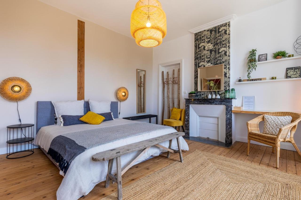 La Burie Bed & Breakfast Saint-Savinien ภายนอก รูปภาพ